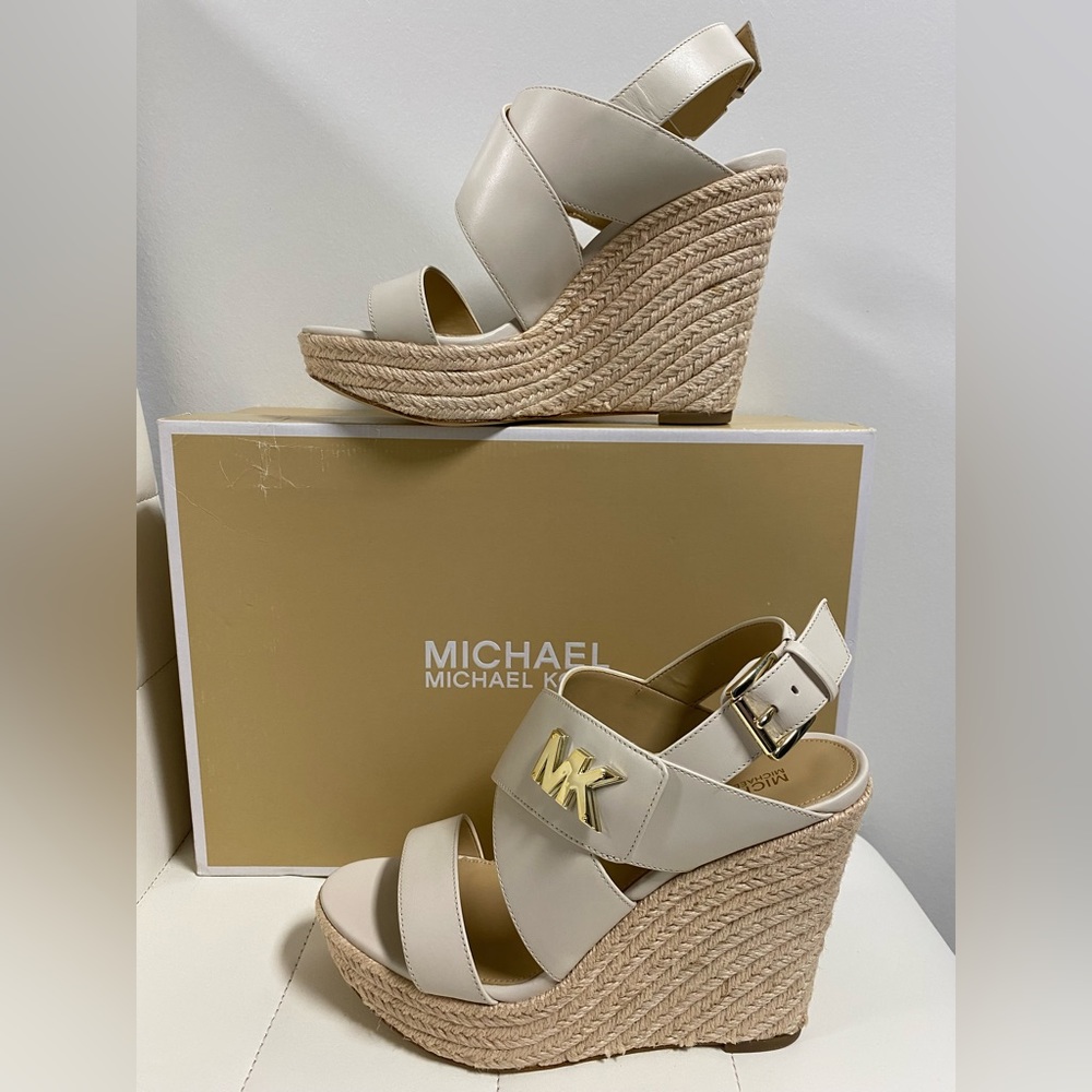 Michael Kors Sidney Wedge Leather size 6.5 M